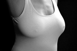 Brustimplantate gegen Fetttransfer: Für welches sollte ich mich entscheiden?