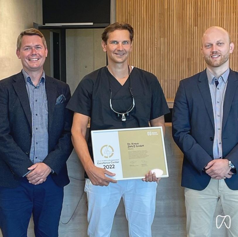 Dr. Kraus in Mainz wird erstes Gold Excellence Center für das All-on-4 Behandlungskonzept in Deutschland