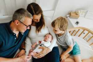 Homestory für Familien – Natürliche Familienfotografie in Düsseldorf